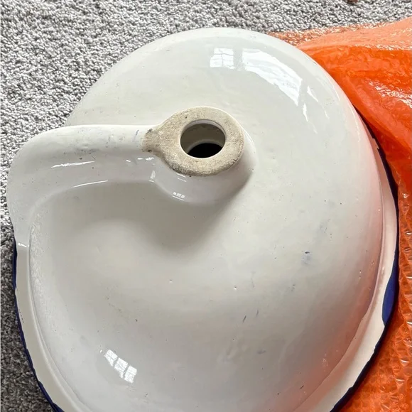 Talavera Mexican Handmade Hand Painted Bathroom Sink  with soap holder - Picture 3 of 5